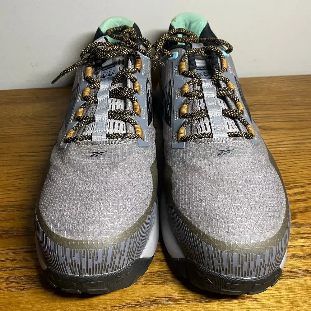Reebok Men's Gray & Gold Training Shoes